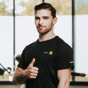 Wiktor Kozioł - trener Just be FIT