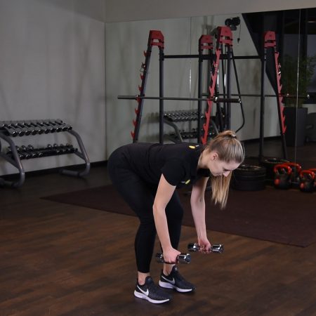 Odwrotne rozpiętki w opadzie tułowia z hantlami Odwrotne rozpiętki w opadzie tułowia z hantlami