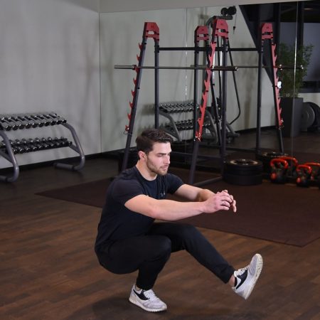 Przysiad na jednej nodze - pistol squat Przysiad na jednej nodze - pistol squat
