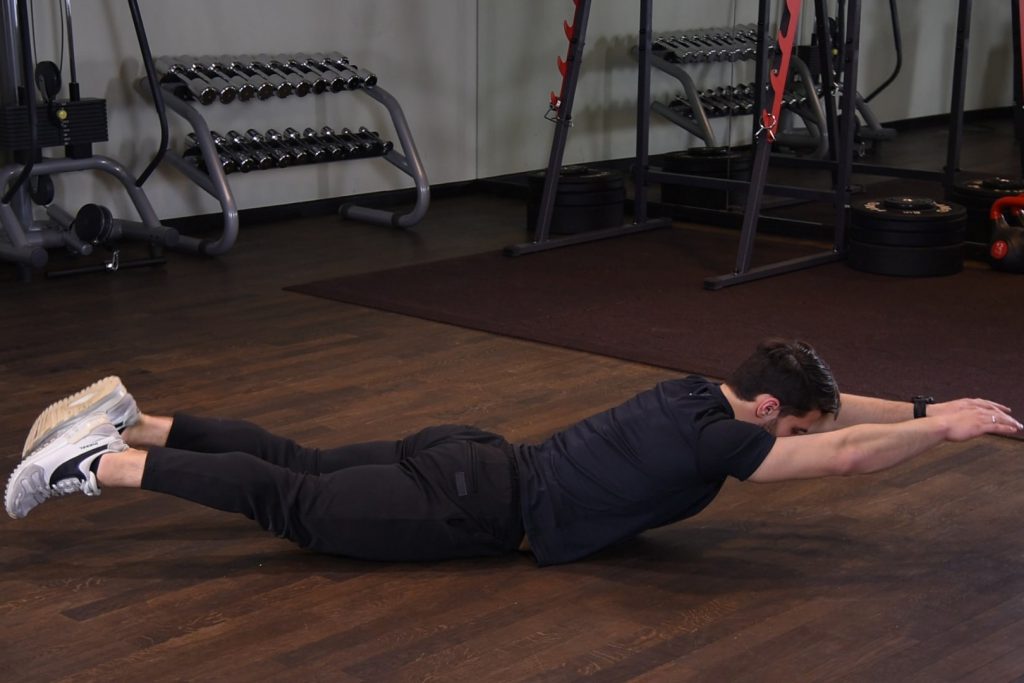 Superman Ćwiczenie Superman - just be fit