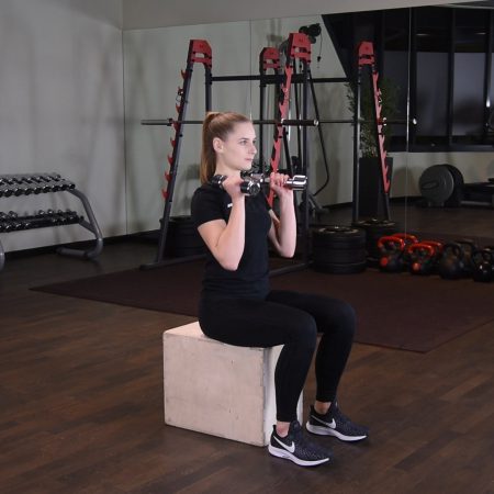 Wyciskanie hantli nad głowę siedząc Wyciskanie hantelek nad głowę siedząc - just be fit