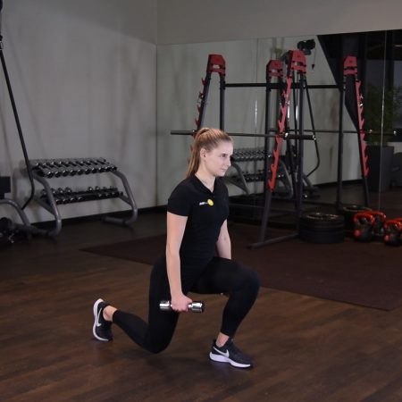 Zakrok z hantlami Ćwiczenie Zakrok z hantlami - just be fit