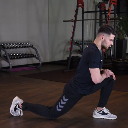 Klęk jednonóż z pogłębieniem Ćwiczenie Klęk jednonóż z pogłębieniem - just be fit