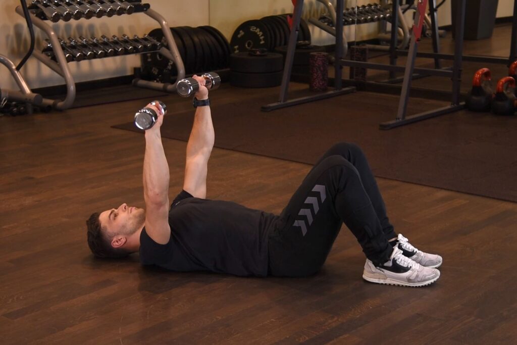 Wyciskanie hantli na ziemi szeroko-prostokąt Wyciskanie hantli na ziemi szeroko