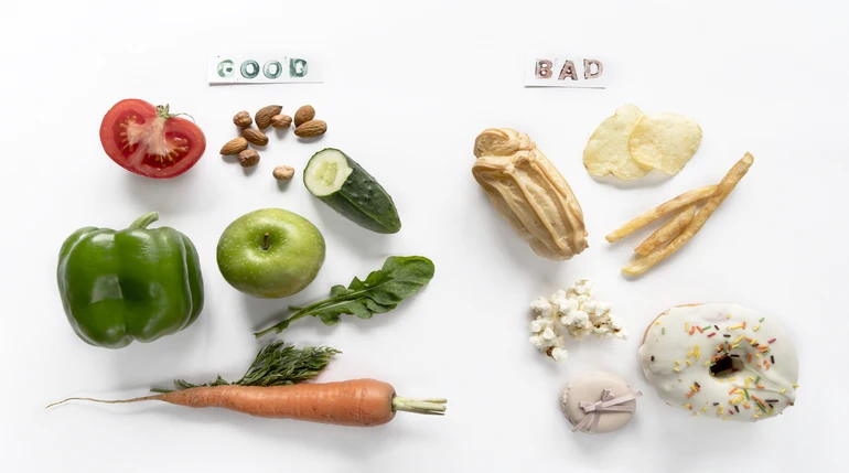 zdrowe warzywa i niezdrowe przekąski