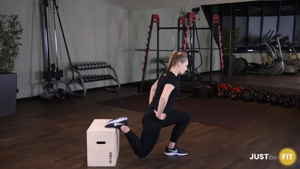 ćwiczenia na pośladki przysiad bułgarski