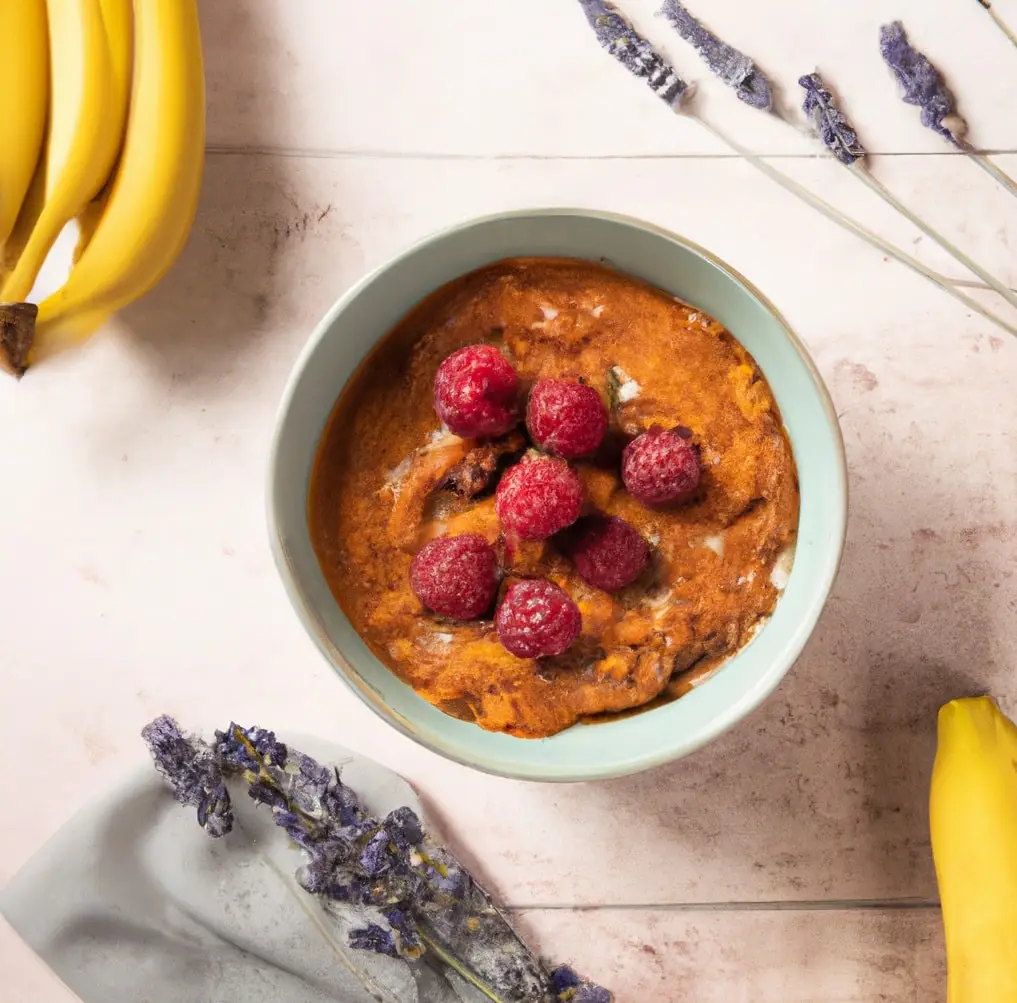 Pudding na mleku roślinnym z malinami i mango