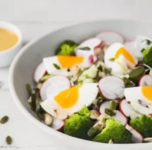 Sałatka z jajkiem