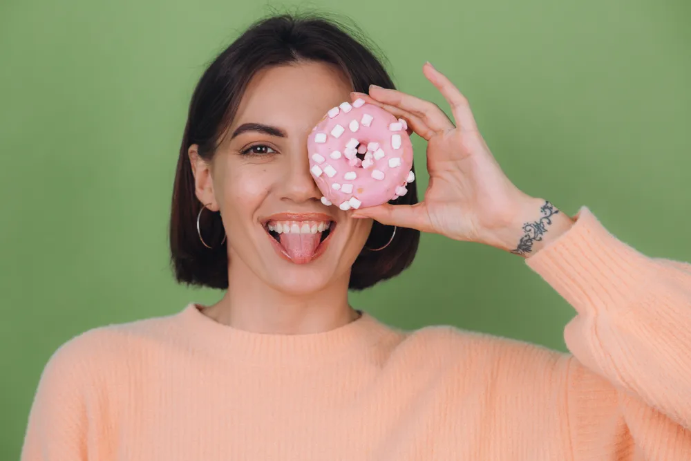 kobieta wie ile kalorii ma pączek