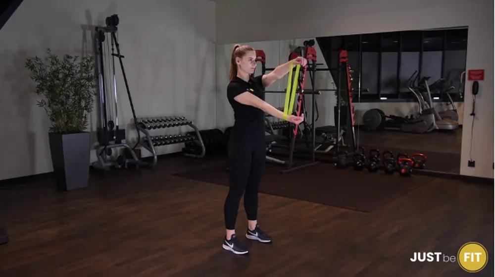 Kierownica z gumą mini band ćwiczenia dla początkujących