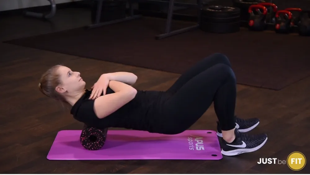 Rolowanie kręgosłupa piersiowego ćwiczenia dla początkujących