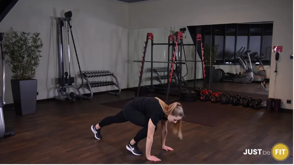 burpee chodzony ćwiczenie na redukcję