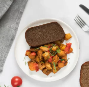 Chakalaka z pieczywem