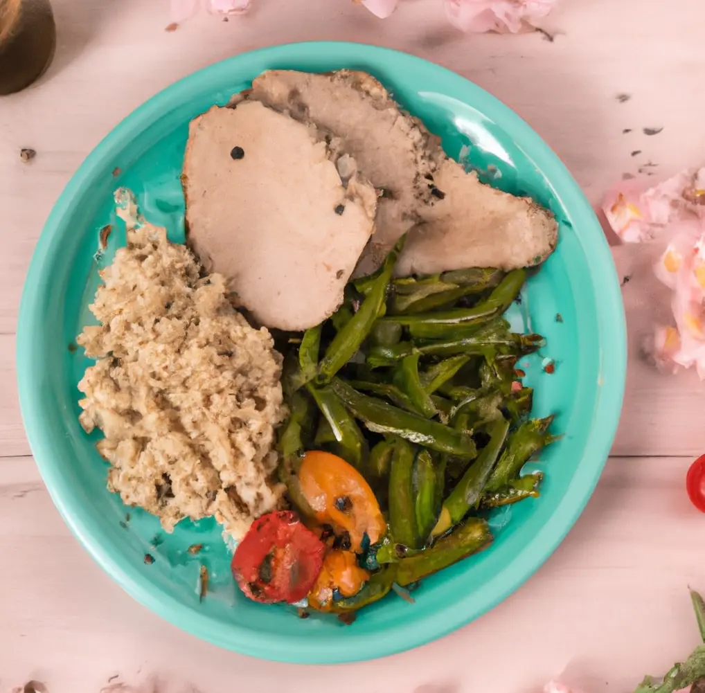 Polędwiczki wieprzowe z tymiankiem, kaszą jęczmienną, fasolą szparagową i pomidorkami koktajlowymi