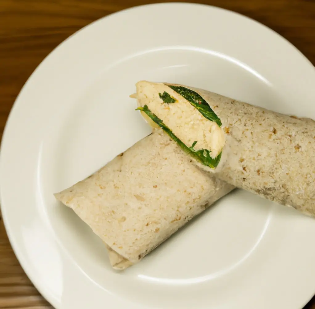 Tortilla z łososiem, szpinakiem i serkiem śmietankowym