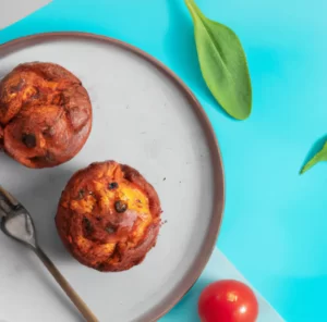 Wytrawne muffiny z papryką i pomidorami