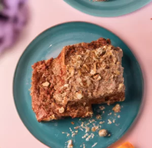 Zapiekany ryż z orzechami, jabłkiem i gruszką