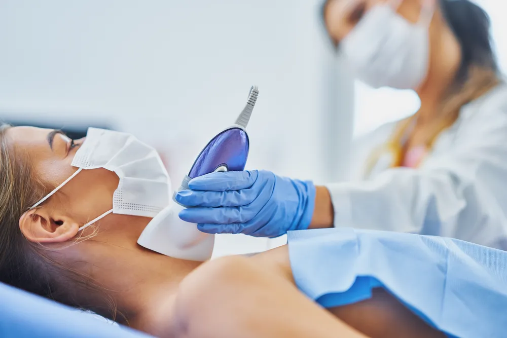 badanie pacjenta na Hashimoto