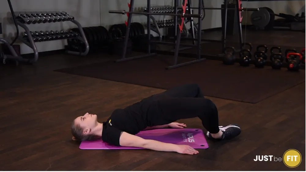 Frog hip thrust a trening w domu