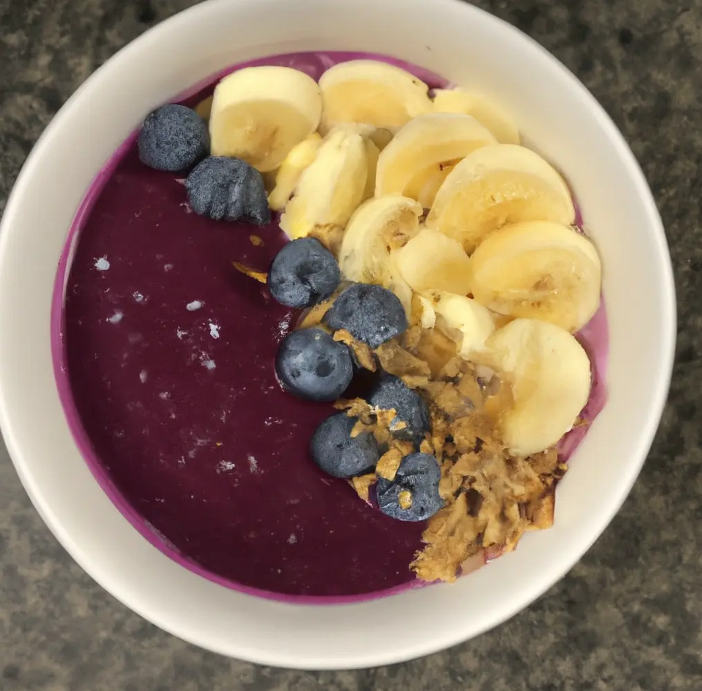 Jagodowe smoothie bowl